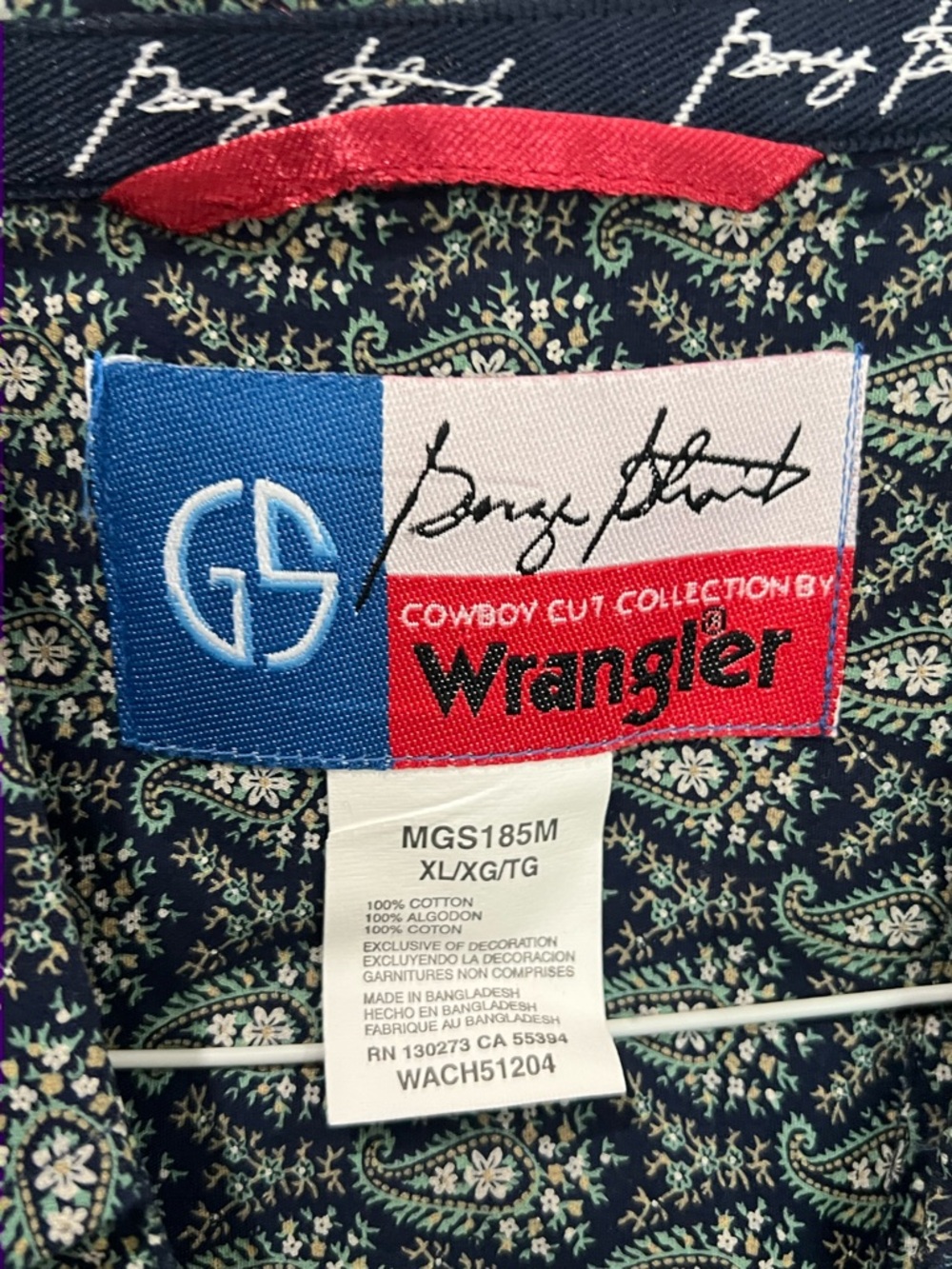 Wrangler Men's Navy Patterned Long-Sleeve Button-Down Shirt - Picture 2 of 4